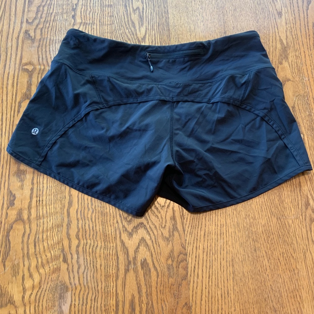 Lululemon Black Run Times Lined Gym Shorts 4” Inseam EUC